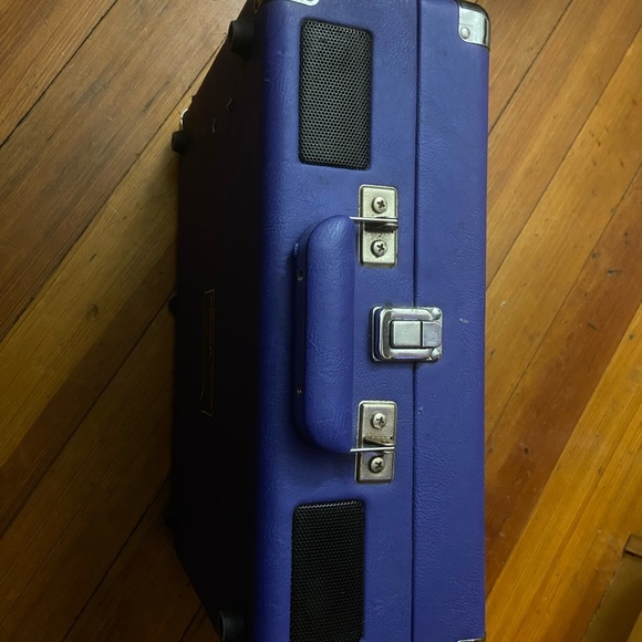 Crosley portable record player - Picture 2 of 2